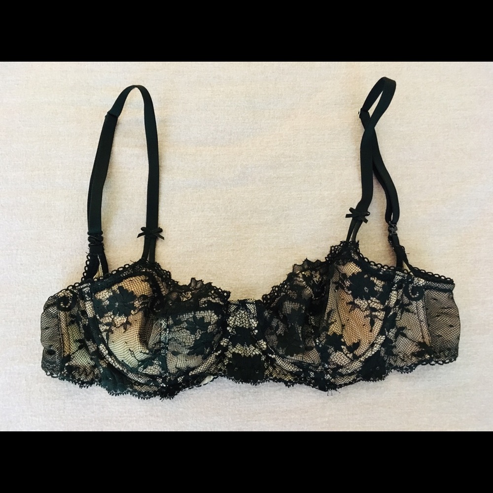 **NEW** Victoria Secret Lace push-up